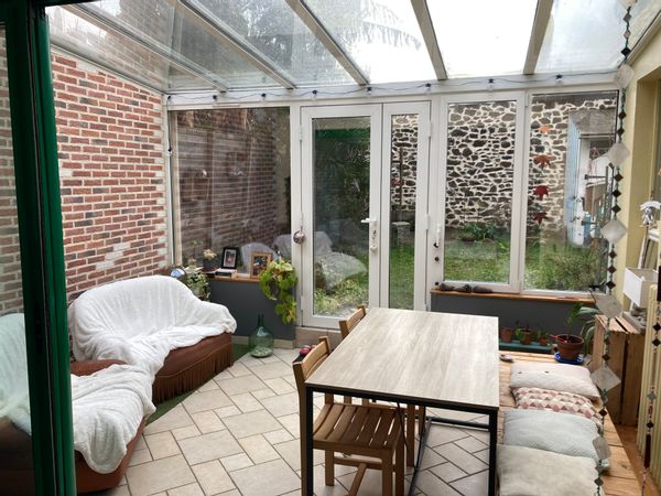 La maison de Nolwenn,  Axel &  Élise