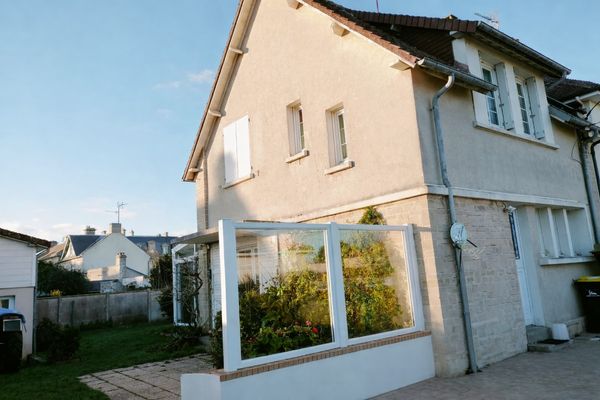 La maison d'Achille, Félix, France et Adnène est à 2 minutes à pied de la mer (Gold Beach).