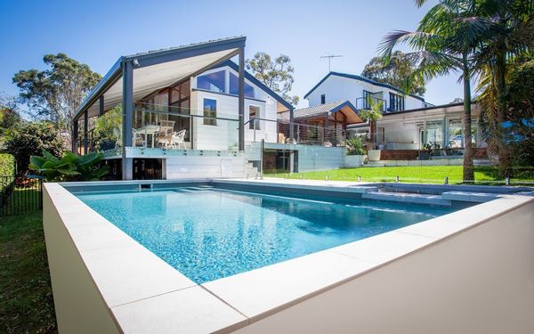 Waterlilly Villa - Peaceful 4-bedroom home in Sydney, Australia with gym, pool, BBQ and water views