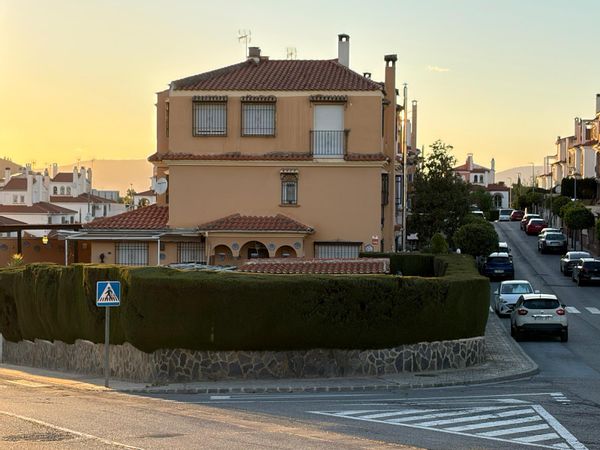 ISRAEL JOSÉina kuća