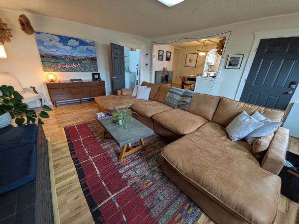 City & Mountain Access: Cozy Denver Home