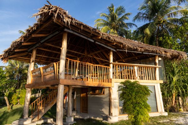 Private Beach front Studio lances right hts the point