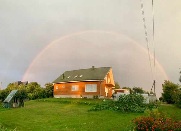Privé helft van twee-onder-een-kap woning nabij Vilnius, ~30 min van centrum, rustige omgeving.