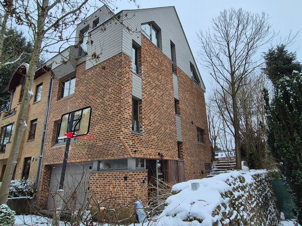 Bence's family entertainment house