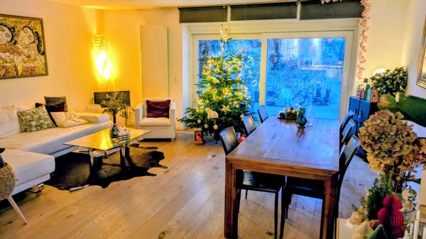 Chirping Birds House