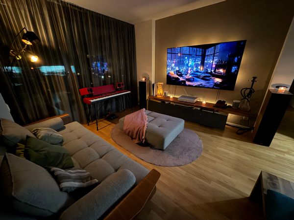 My home has a high luxury standard :) The eye catcher is my open kitchen - cooking makes so much fun