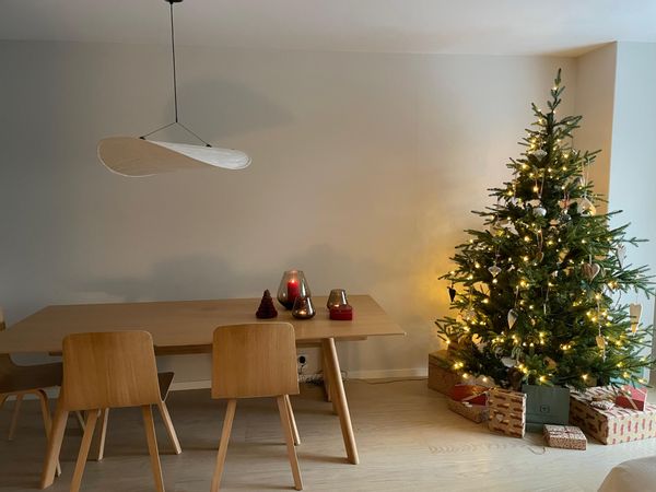 Casa adosada moderna en Oslo, renovada en 2023, metro cercano y entorno natural