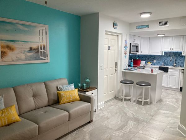 Royal Escape on the beach!