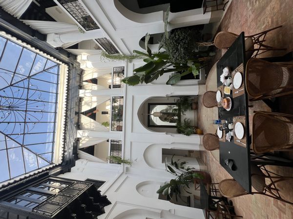 Superbe Riad du 18 ieme siècle en plein cœur de la médina , à 5 min de la place jemaa el fna, 750m2