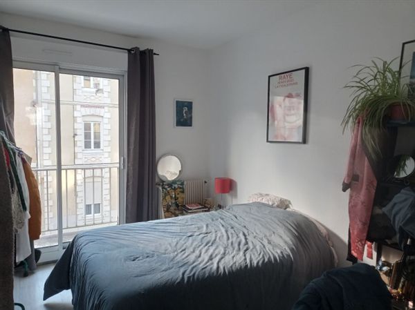 Chambre privée de Caitlin