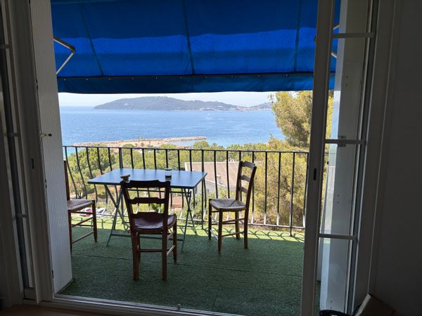 Appartement 3 chambres avec vue mer exceptionnelle au Mourillon (Toulon)