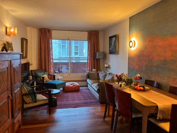 Appartement refait par un architecte. Metro, commerces, parcs. Idéal pour séjour chic à Paris !