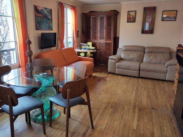 Appartement lumineux en plein coeur de Paris