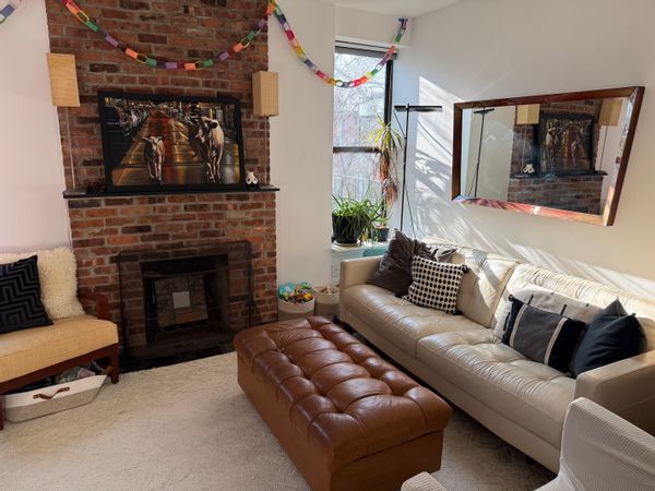 Quiet Family-Friendly 2BR / 2BA , Elevator, WFH Office Setup x2 + Baby Daycare Spot