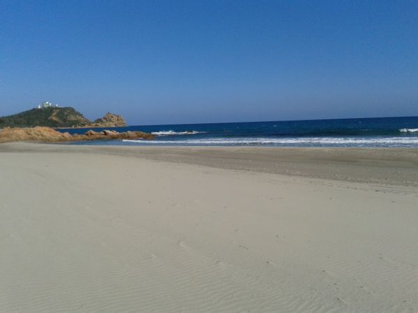 Villetta indipendente a 200 metri dal mare con veranda vista mare e giardino privato