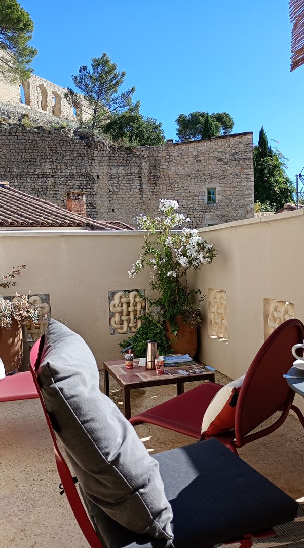 La Maison Jollion en Provence - Entre Arles et Avignon