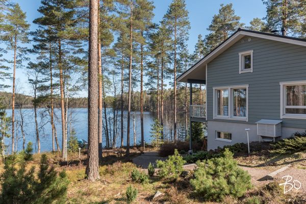 Lake house in beautiful pine forest