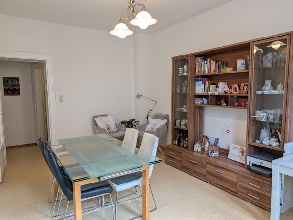 Matías's private room