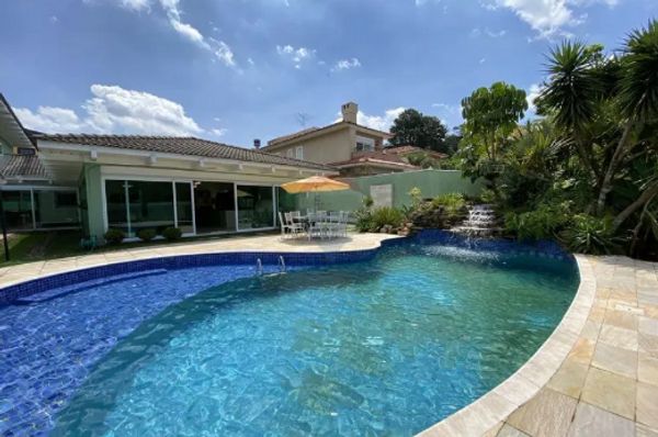 Casa de Alto Padrão com Piscina  Residência com segurança 24hrs Casa Espaçosa com  Área Gourmet