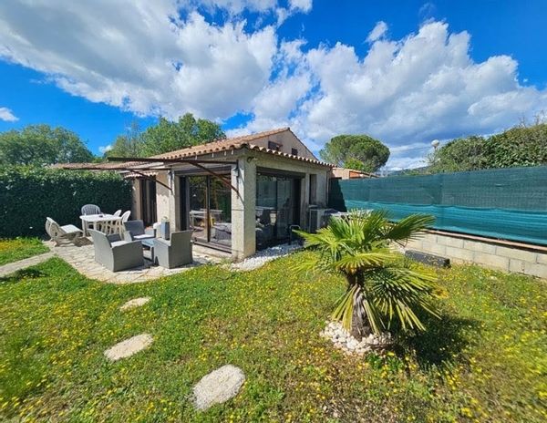 Cécile et Oliviers hus