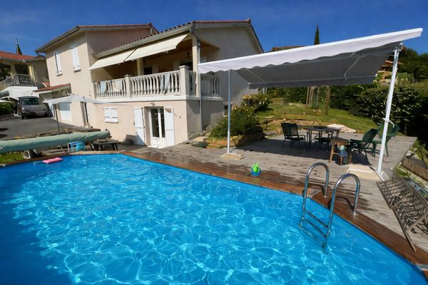 Villa climatizzata tra le Pierres Dorées e Lione, vista panoramica, piscina e cinema