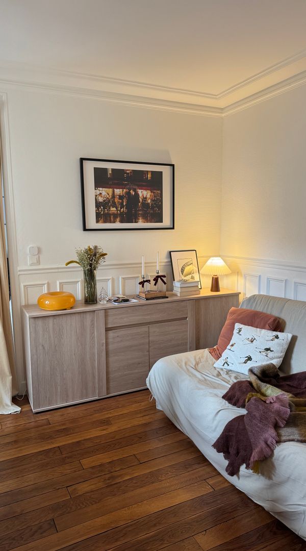 Cozy apartment in a fun Paris neighborhood