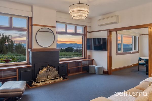 Impressive ivy league living – City & River Views