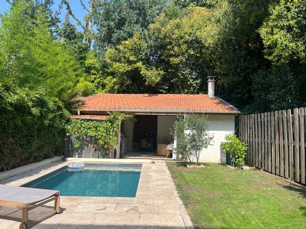 Maison avec Piscine à Bordeaux, Quartier des Chartrons