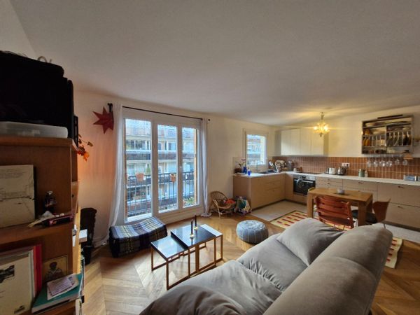 Ariane and Greg's flat