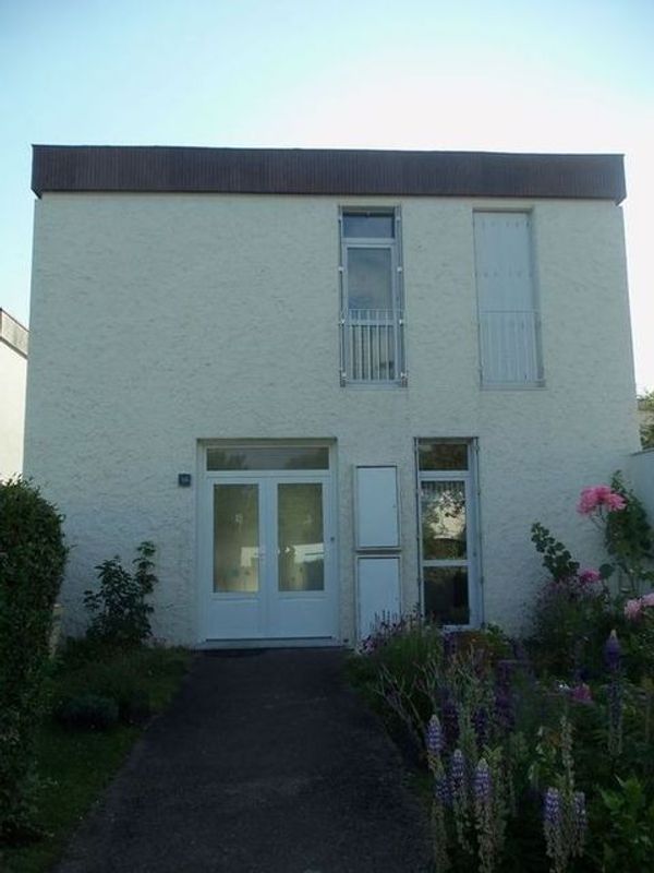 La maison de Sylvie est une maison de ville douillette à proximité d'une multitude d'activités.