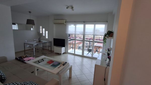 Two bedroom flat with balcony in Sevilla, 15 walk to the center