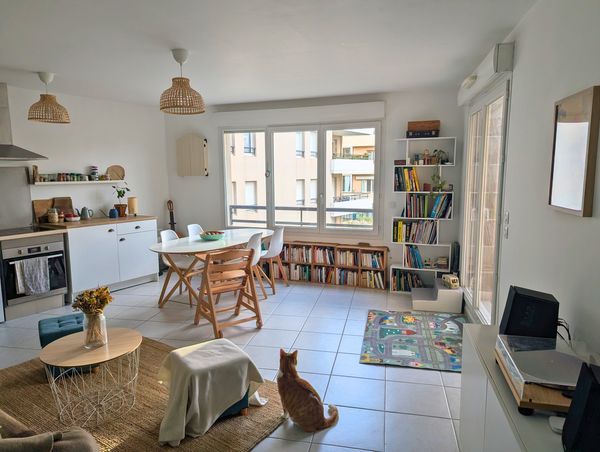 Appartement 2 chambres avec terrasse au cœur de Marseille