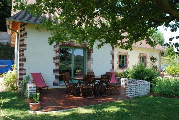 Belle maison familliale .sur notre propriété de 2.500 m², pleine campagne, au calme.