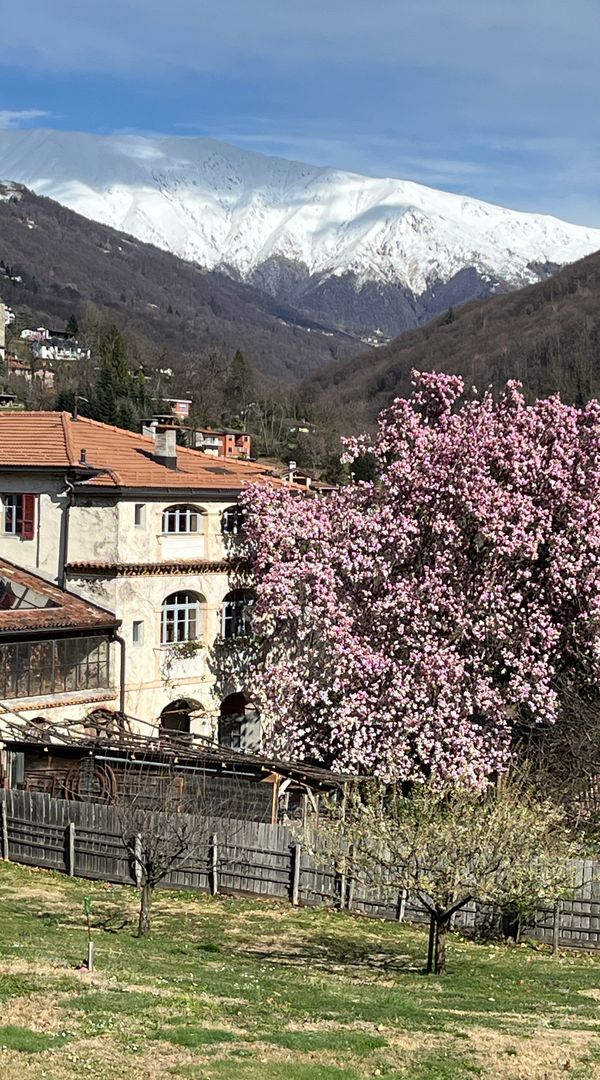 Vieille maison située au centre d’un charmant village tessinois proche de Lugano