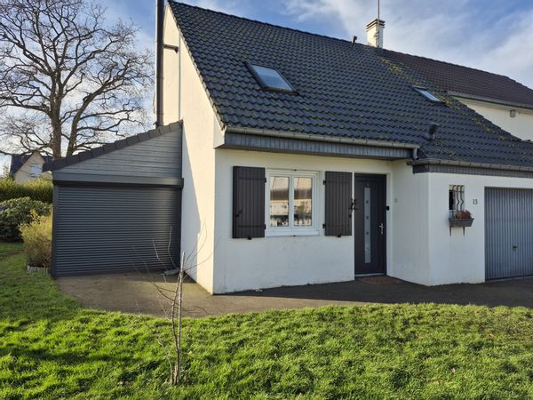 VILLERS SUR MER, maison sur la côte Normande (côte fleurie)