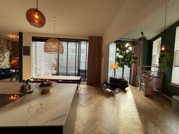 Ruim in gezinsvriendelijke huis dichtbij centrum Amsterdam