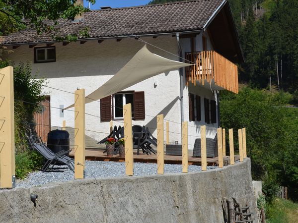 Stilfser Hüttl mit Blick auf König Ortler