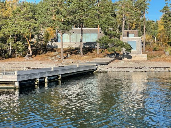 Modern Oceanview Villa with private beach 1 hours drive from Stockholm City