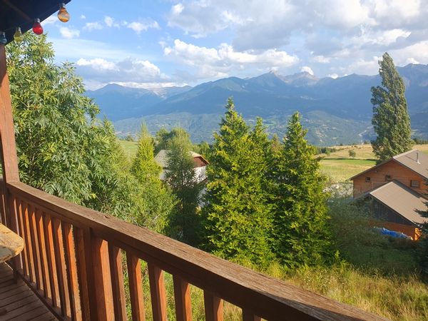 Appartement 6 personnes au coeur des montagnes des Hautes Alpes, avec vue imprenable !