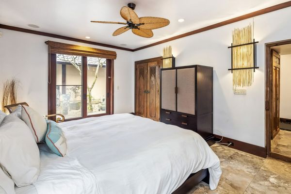 North Shore Oahu Bali-style Villa on the beach