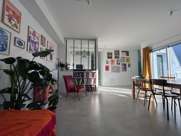 Appartement lumineux et charmant situé dans un quartier très calme de Montreuil, proche de Paris.