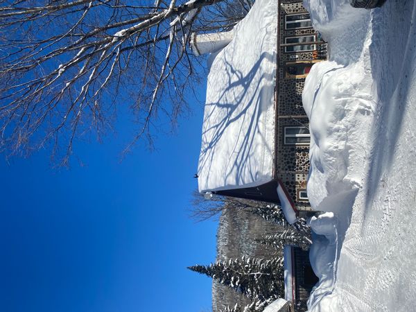 Maison chaleureuse au cœur de la tranquillité des montagnes