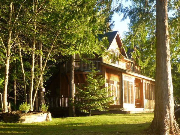 Tom's Cottage on Kootenay Lake