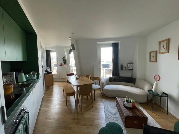 Charmant appartement mansardé sous les toits de Paris  7eme étage avec ascenseur Un véritable cocon