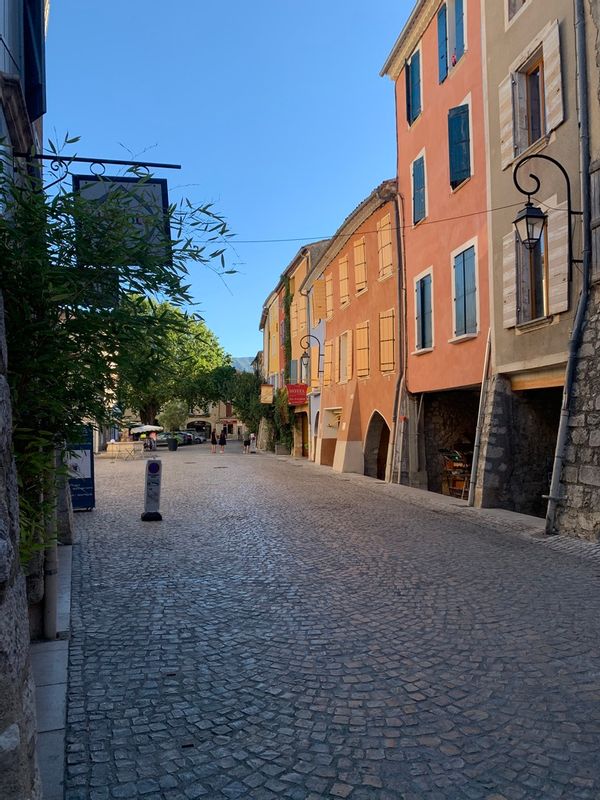 La maison et atelier-galerie d'Adeline sous les Arcades