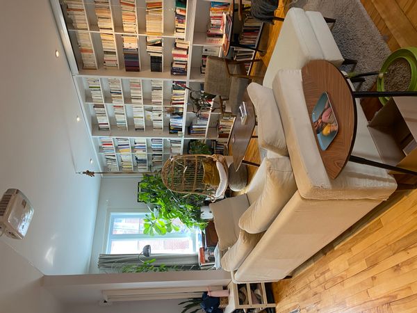 Appartement avec belle cour au coeur du Plateau, à distance de marche du Quartier des spectacles