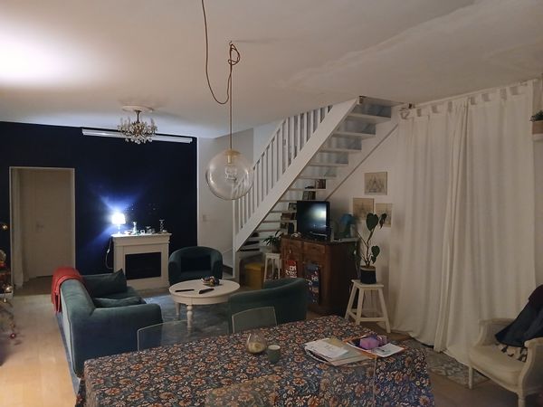 La maison de Mikael est un lieu unique en Plouédern.