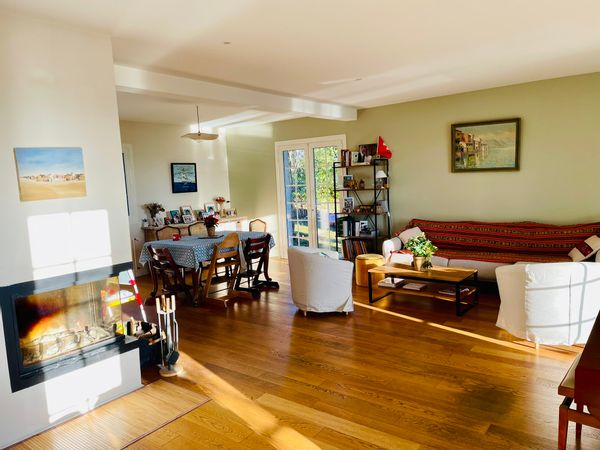 Belle maison en haut des coteaux de Pechabou avec vue sur toute la plaine du Lauragais.