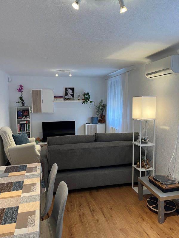 Nuestro piso es muy coqueto, funcional y hogareño, pensado para disfrutarlo de verdad.