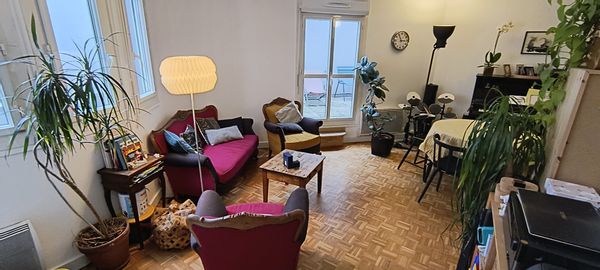 Grand appartement avec terrasse et parking au coeur de Ménilmontant